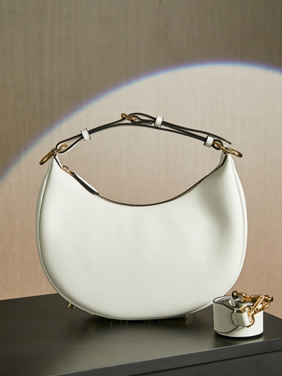 フェンディバッグ正面デザイン